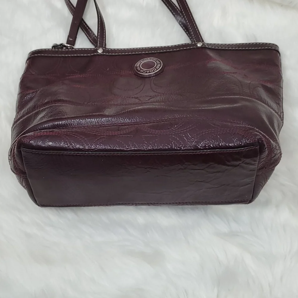 Coach patent leather signature shoulder purse bag cherry color